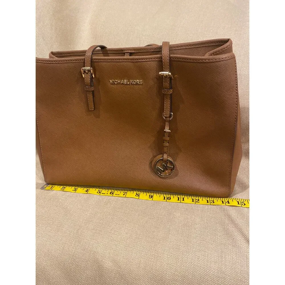Michael Kors leather purse - Picture 14 of 16